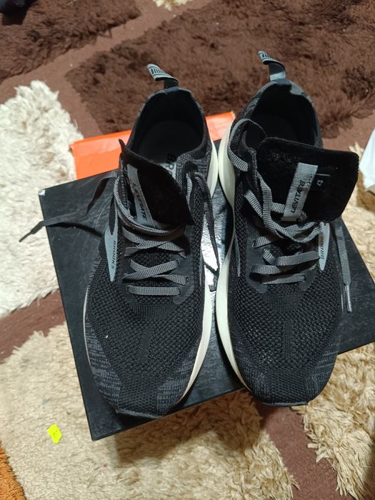 Adidași brooks levitate