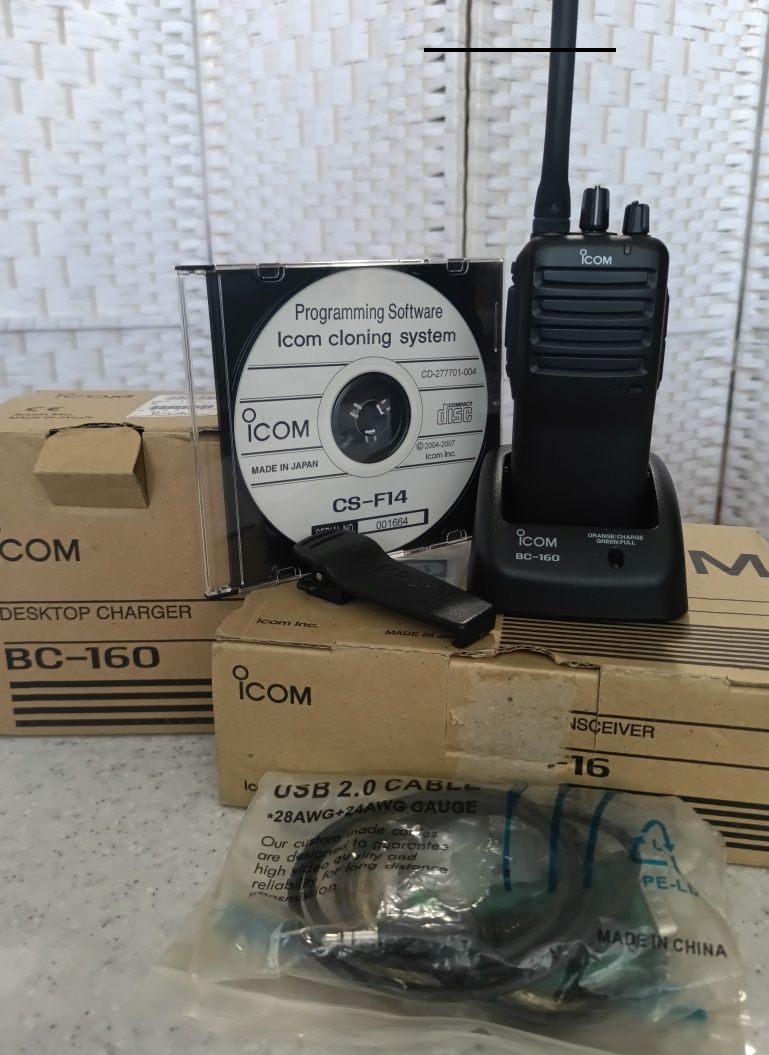 Радиостанция Icom F-16