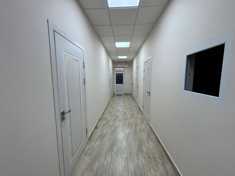 Аренда помещения на ПЕРВОЙ ЛИНИИ — идеально под офис или клинику!