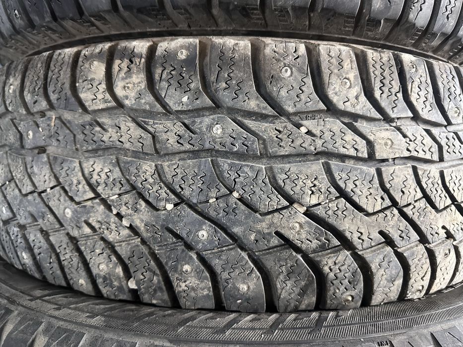 Шины 215/65R16 (4шт)