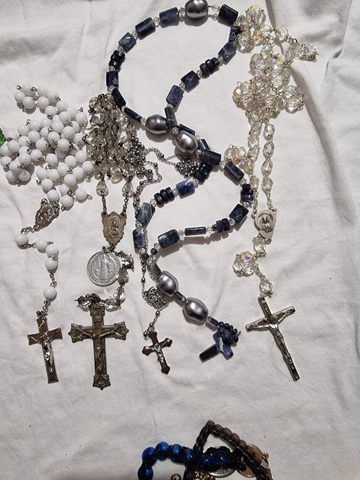 Cruciulițe, rozalii, lănțișoare cu Cruciulițe,, bratari