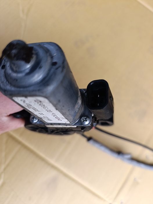 Macara geam electric usa stanga Iveco Stralis Trakker 5801321875LH