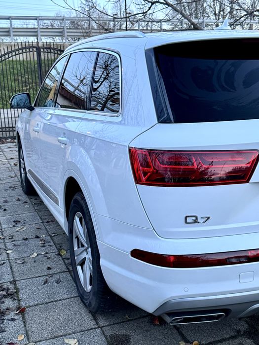 Vand Audi SQ7 2017