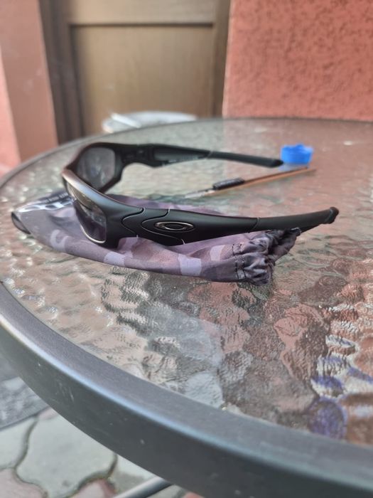 Ochelari oakley noi