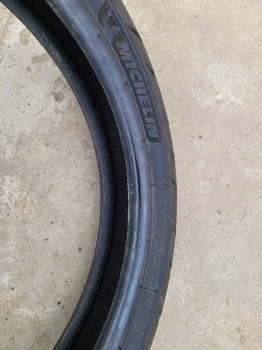 Anvelopa moto michelin 120 70 19 2024