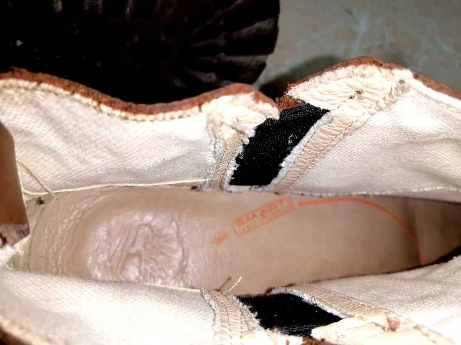 Timberland piele intoarsa nr 49-50