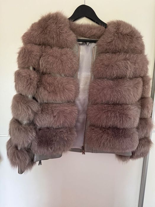 Haina blana de vulpe