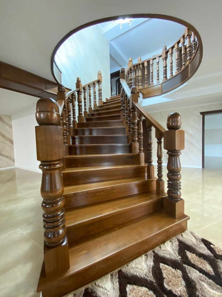 Placări de scări din lemn