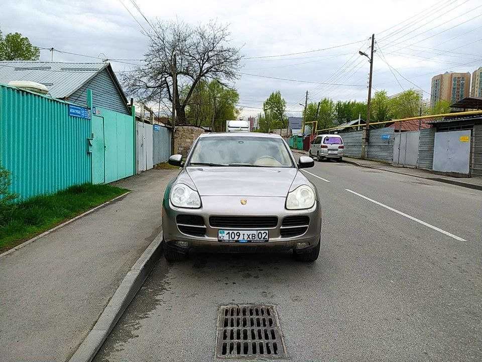 Porsche Cayenne  2006