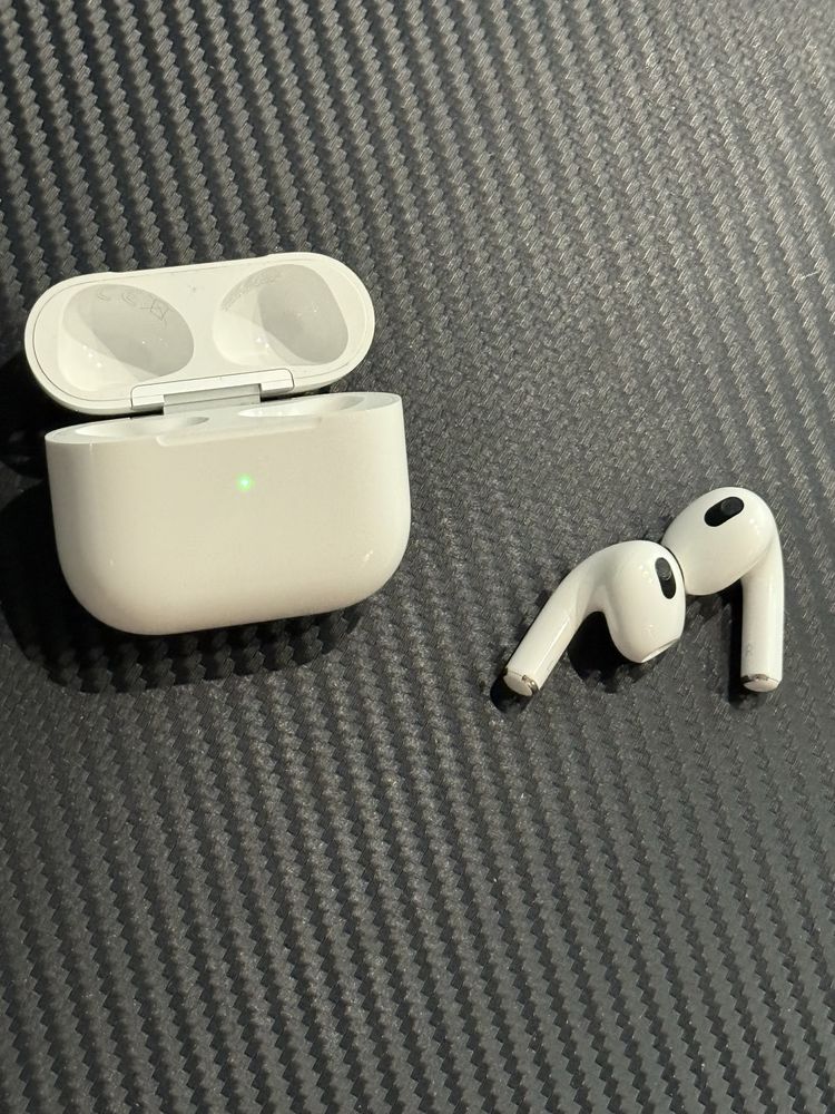 Наушники Apple AirPods 3