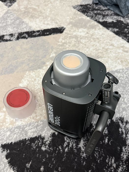 Aputure Amaran 300c RGB