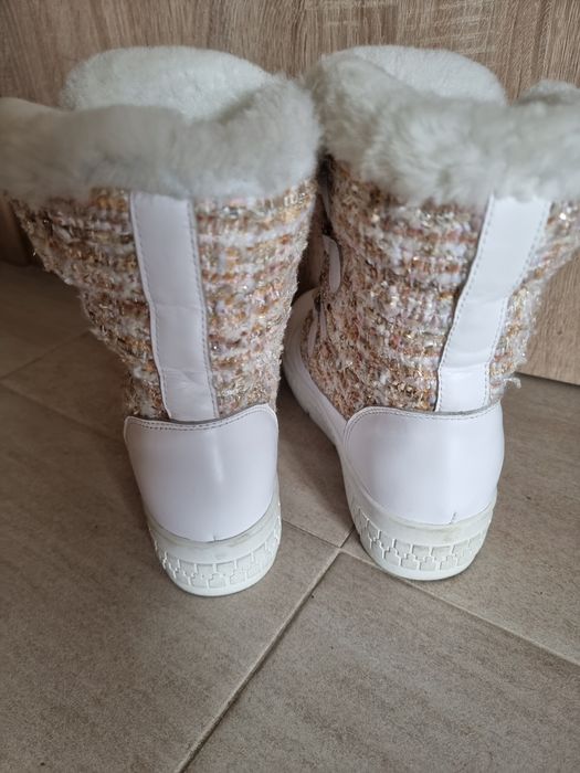 Апрески с агнешка вълна