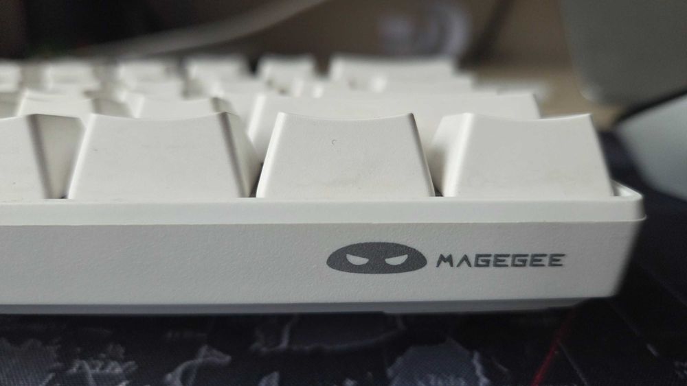 Механична Клавиатура с подсветка MageGee