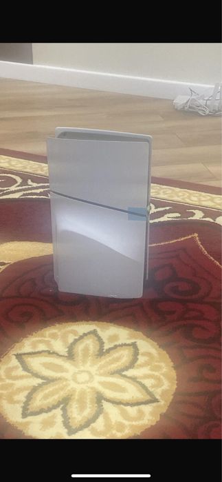 PlayStation 5 SLIM + 2 джойстика (геймпад) + 2 диска игры FC 26 UFC 5