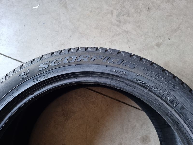 275/40/21 PIRELLI 4бр