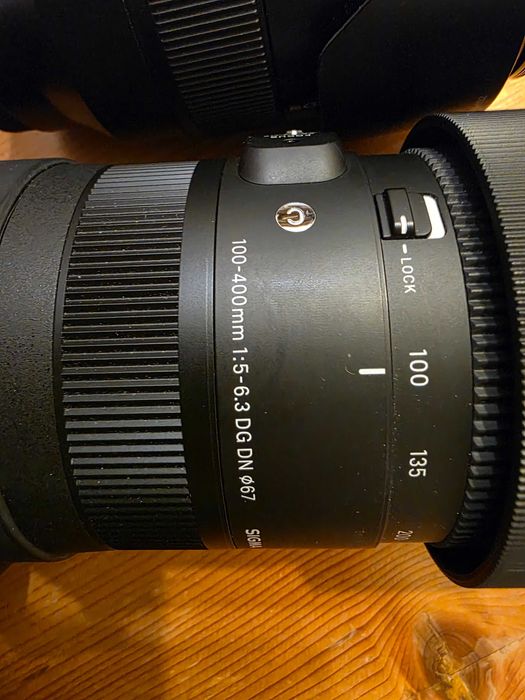 Sony A7II с обективи Sony FE 24-105mm и Sigma 100-400mm, статив