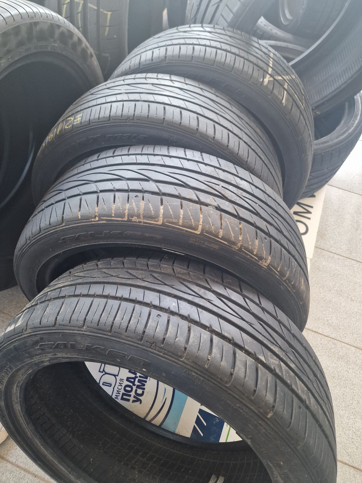 195 45 17  4броя летни гуми Falken Замъка Ямбол