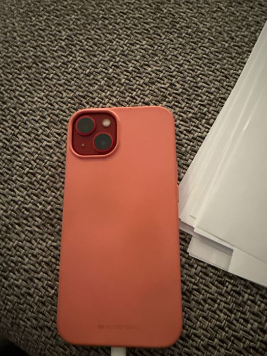 iPhone 13 roșu, cu încărcător, 128 GB