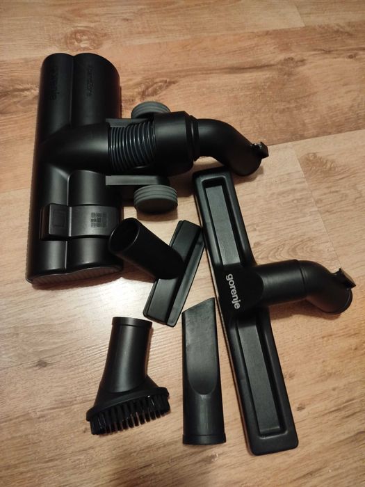 Aspirator fara sac GORENJE G-Force Air Lite 3.3L 700W putin folosit