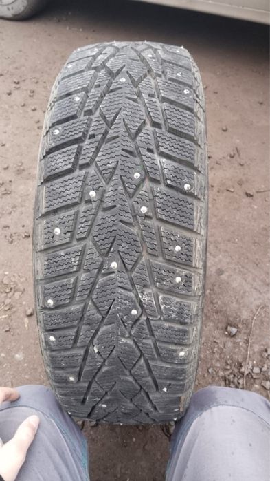 Зимние шины R14 185/70 в идеальном состаянии