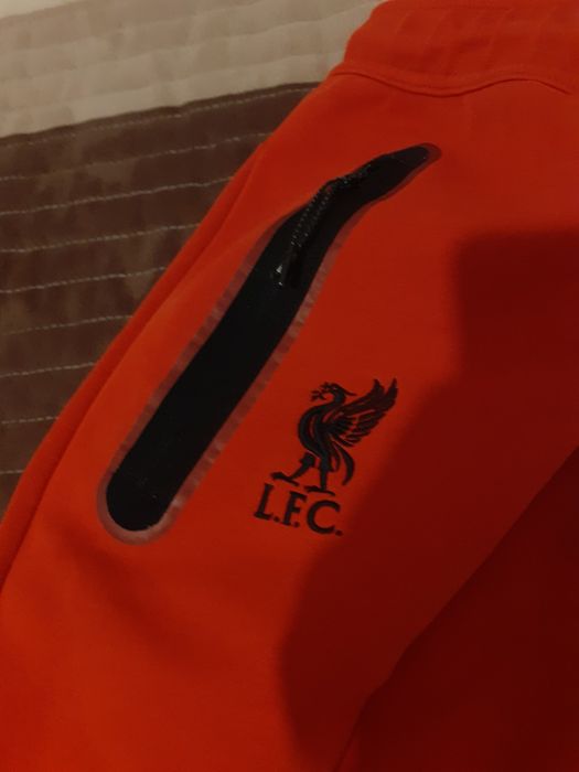 Pantaloni nike tech lfc