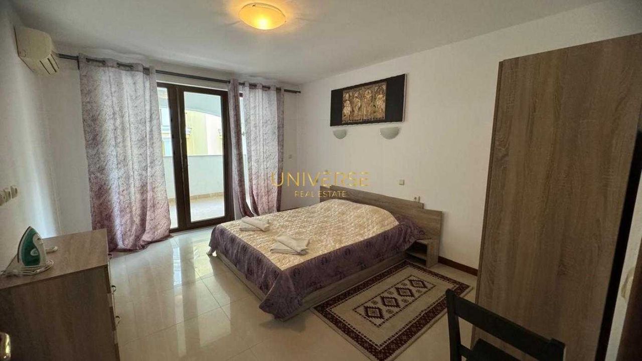 Продава се Двустаен апартамент в Свети Влас - 133 кв.м за 1166 €/кв.м - Снимка #2