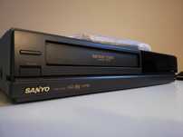 Video Cassette Recorder SANYO VHR 7100G -VHS/Impecabil/RFG/Telecomanda