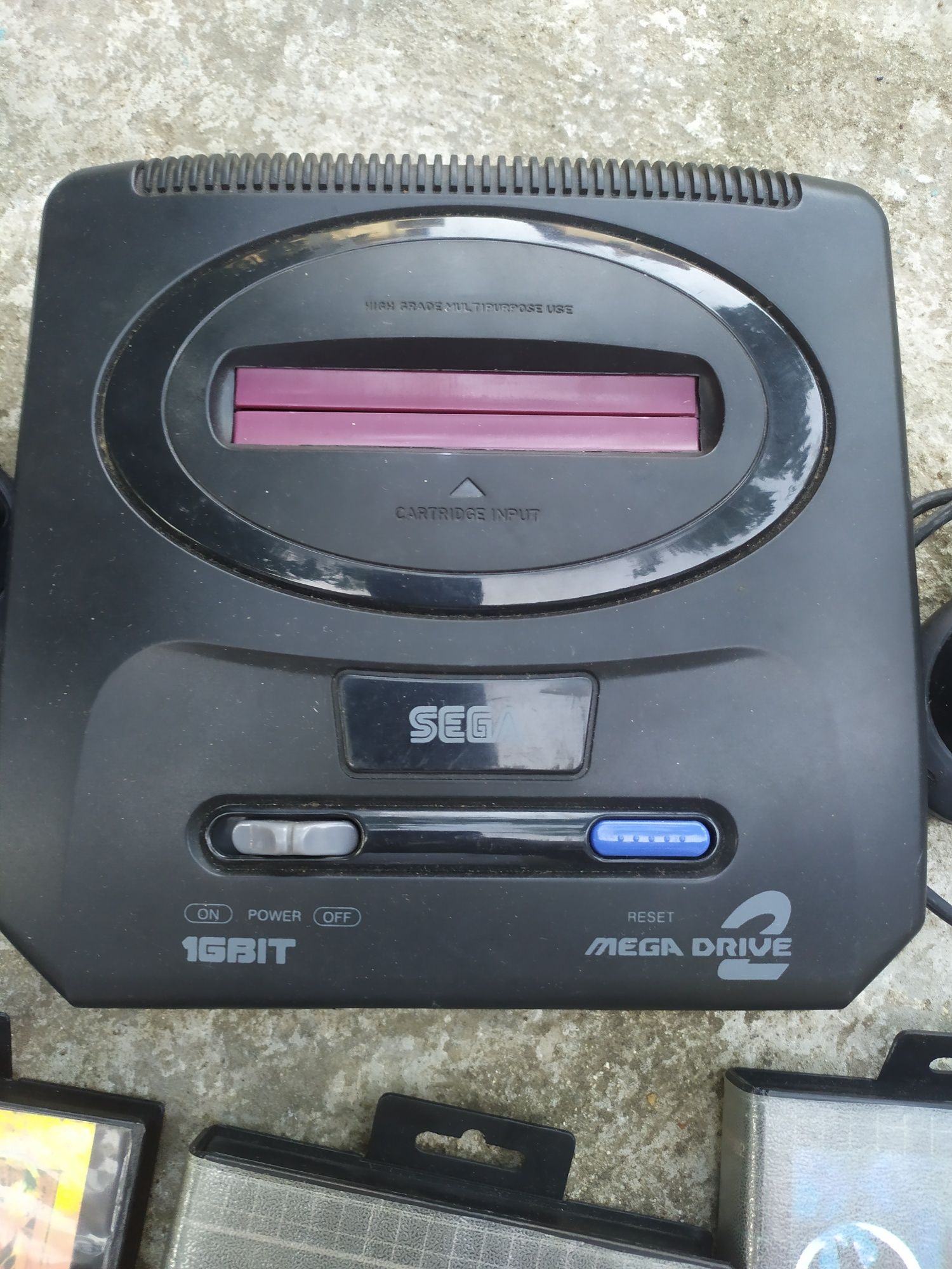 Конзола Sega+контролери+игри