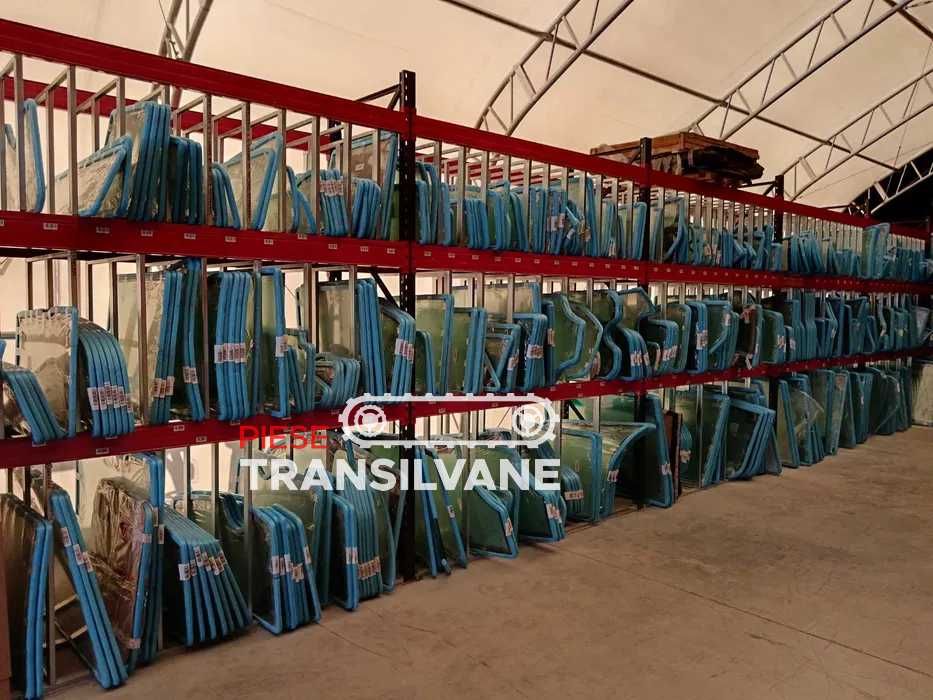 Geamuri/Parbriz/Luneta pentru Utilaje – Stoc Uriaș, Livrare Rapidă!