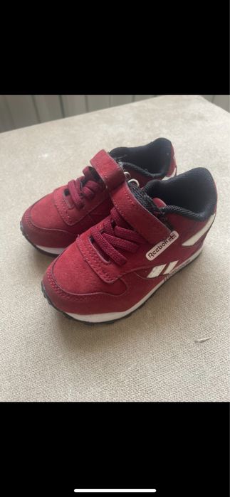 Кроссовки детские