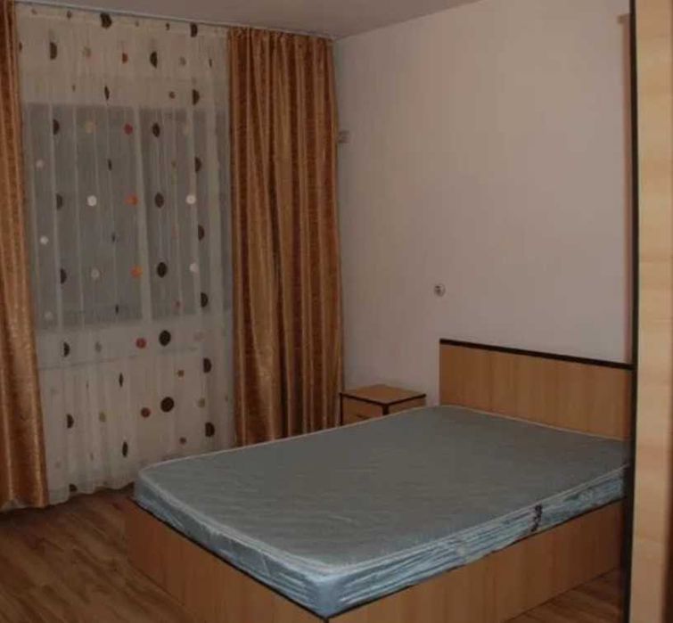 Дава се под наем Двустаен апартамент в Пловдив, Кършияка - 65 кв.м за 219.3 € - Снимка #1