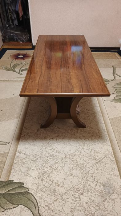 Стол сотилади МДФ