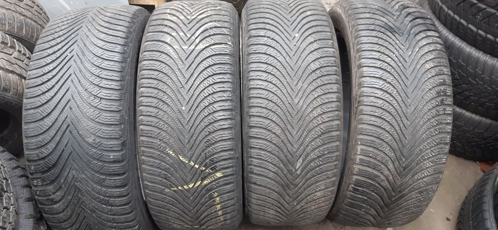 4 anvelope 215/55r17 marca Michelin 2021 preț 220 lei bucata