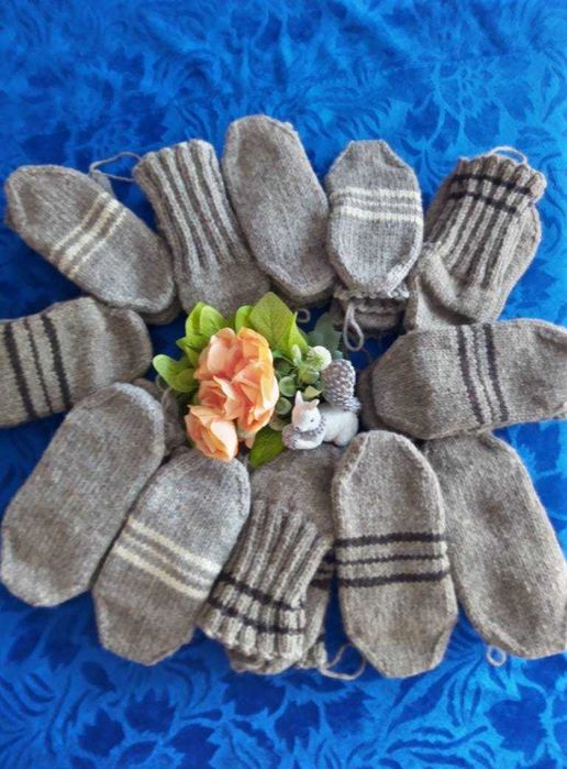 Вълнени чорапи от домашна вълна с тройна нишка на конеца 10 лв.