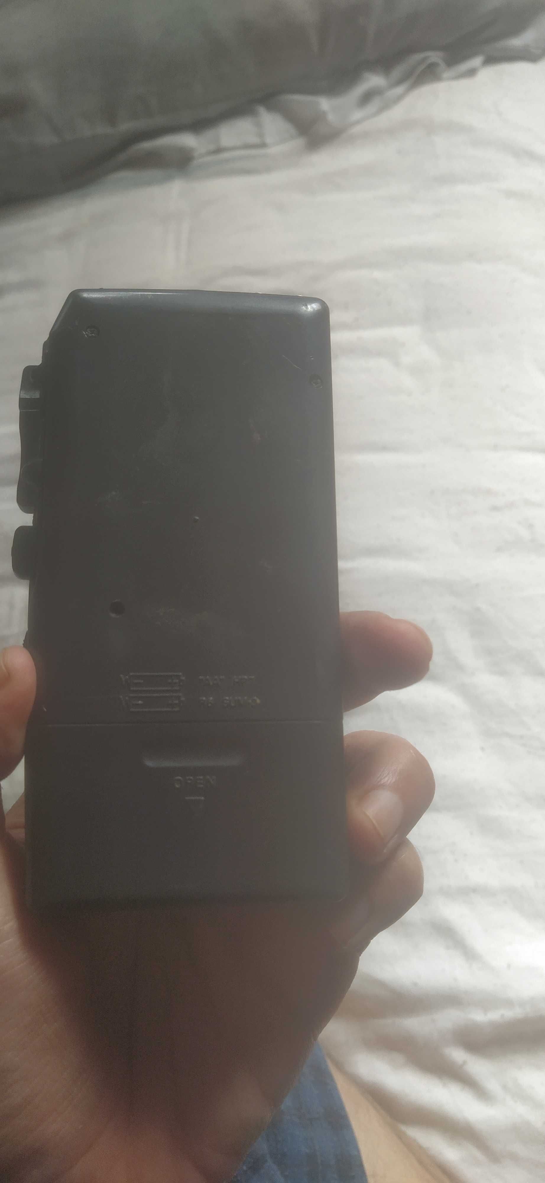 Продам диктофон sanyo из японии