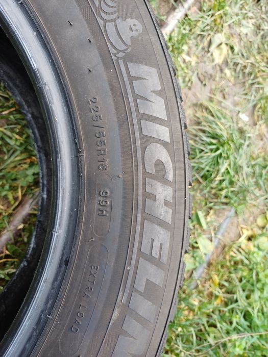 Vând 2 anvelope de iarna 225 55 r16 MICHELIN aproape noi