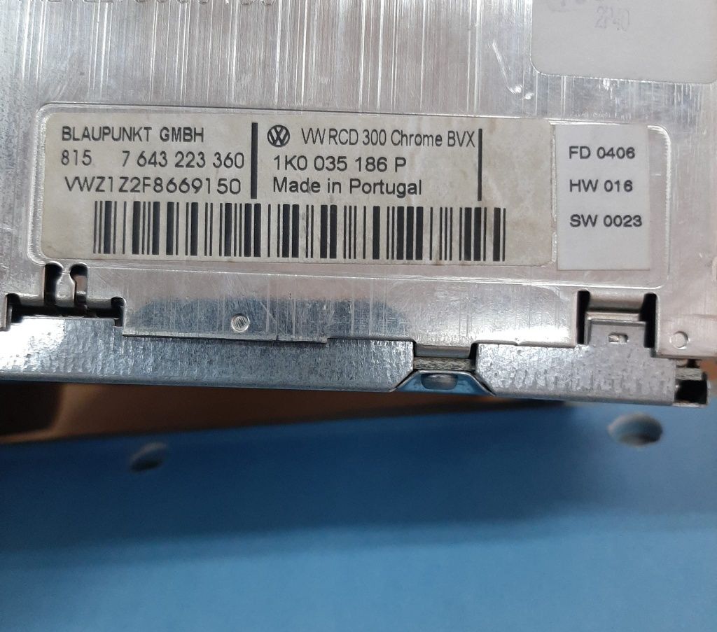 RCD 300 Blaupunkt cod PIN inclus și adaptor MP3 USB/SD card. AUX