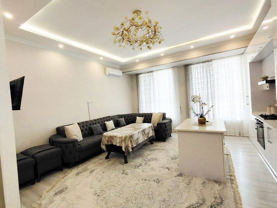 Отличная большая квартира на новостройке