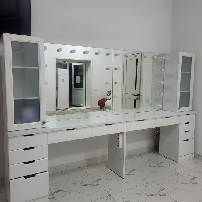 Зеркало парикмахера