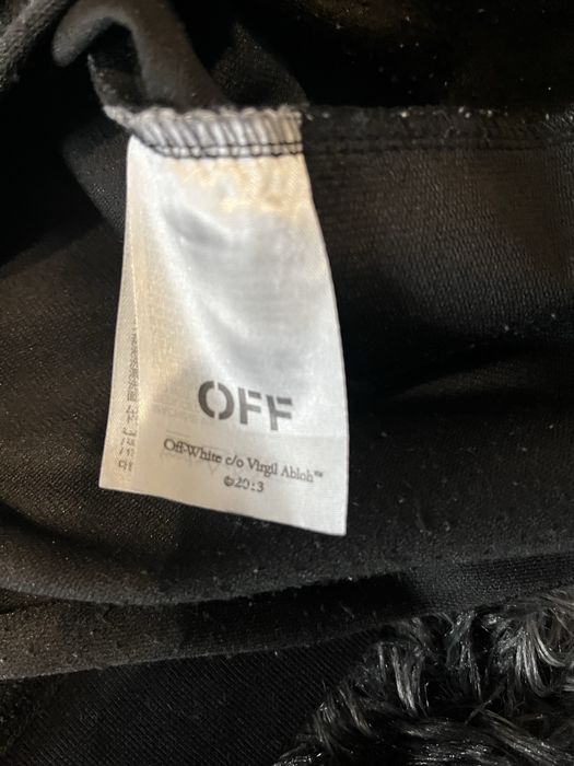 tricou off white aproape nou