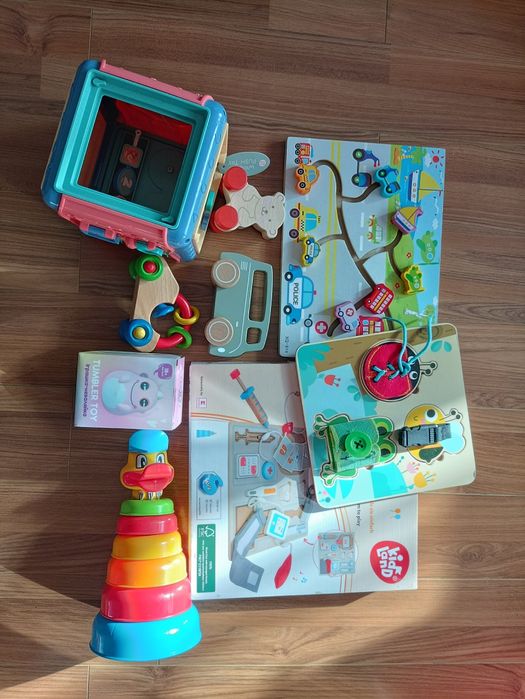 Jucarii 1-2 ani (puzzle + masini lemn + cub, etc)