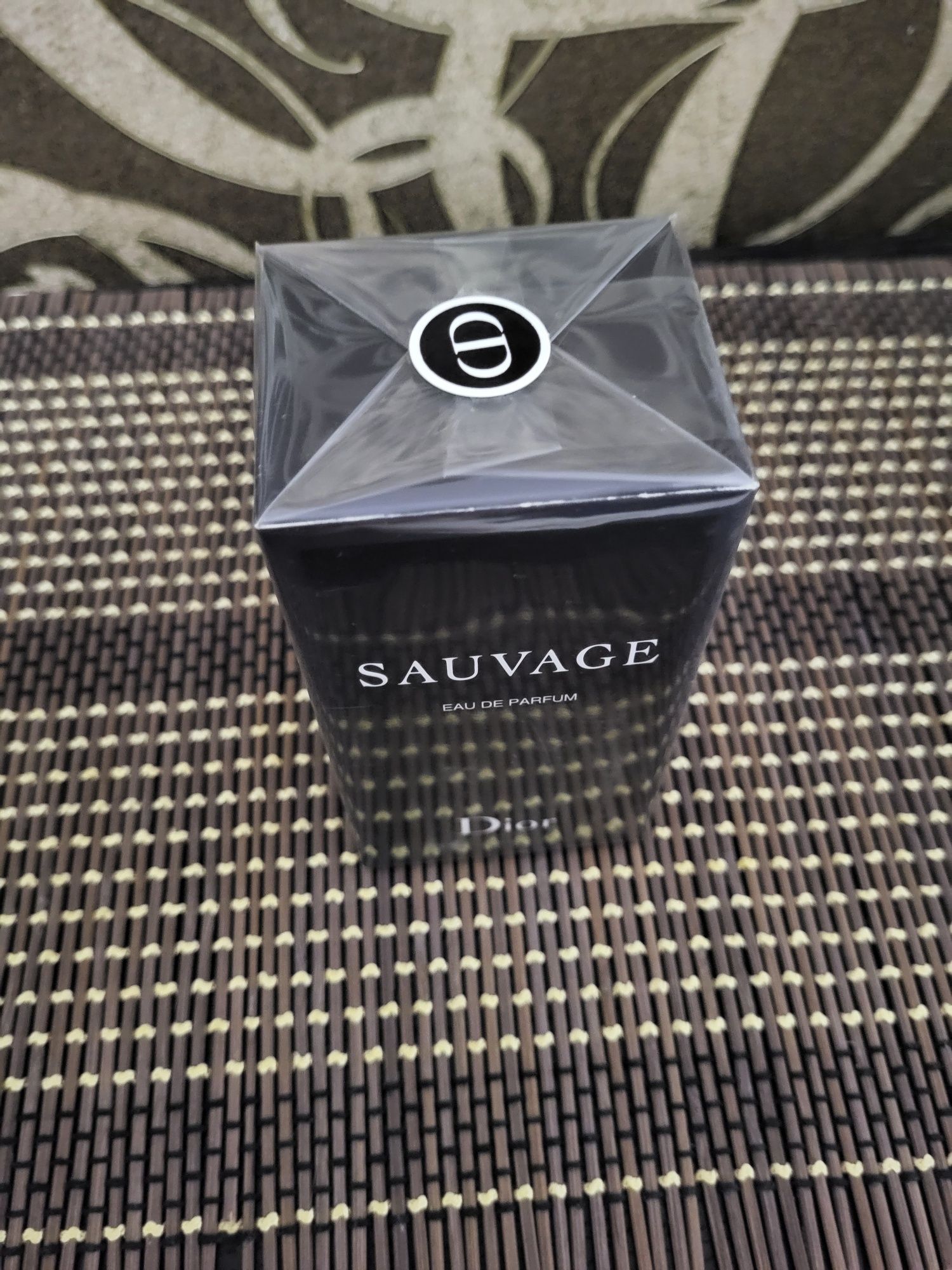 Vând parfum Sauvage Dior 100ml