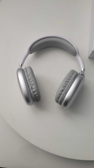 Casti 1 la 1 cu airpod max
