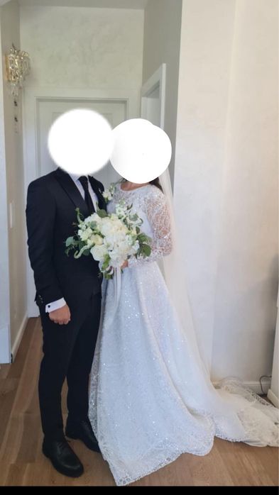 Rochie de Mireasă Albă cu Trenă de 2m Eleganță și Rafinațment