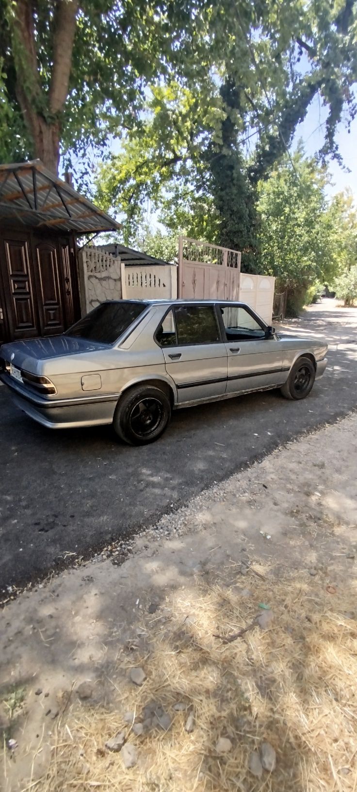 Продается BMW 525 e28