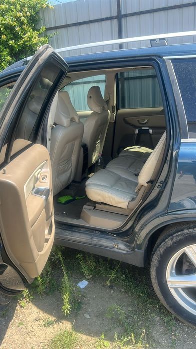 Vand Volvo xc90 cu MOTOR DEFECT