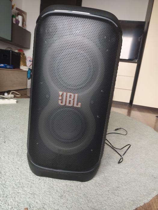 JBL. Party box 320 240w  NOU.1800RON