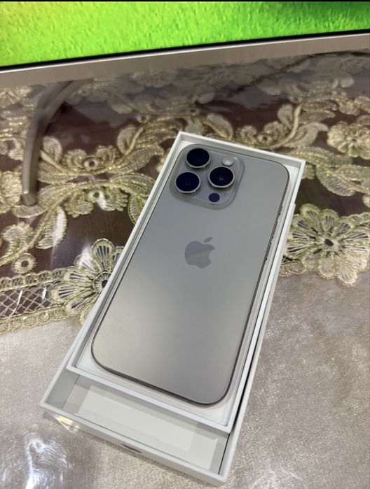 iPhone 15 Pro Max 256 Natural 100% Batarey