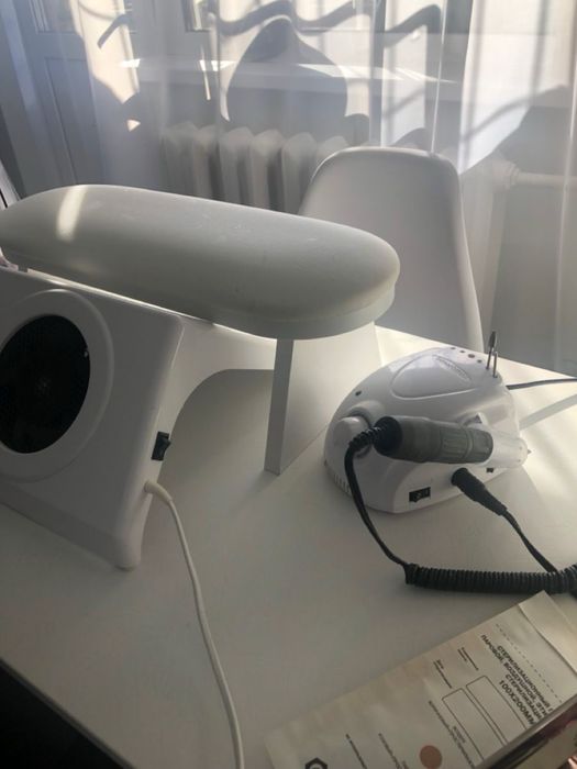 Сдается манткюрный стол