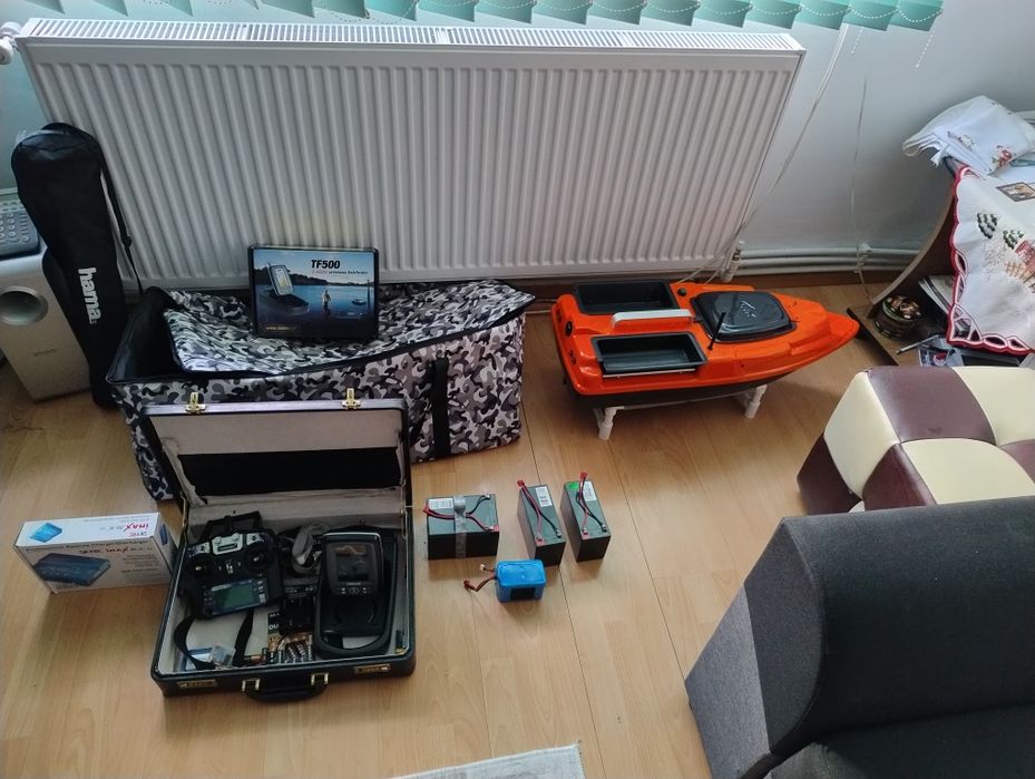 Vând Navomodel de plantat Sonar Toslon+Autopilot